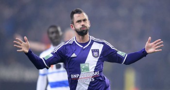 Defour v N’Sakala: Anderlecht stars take the Turn, Volley, Score challenge