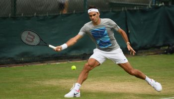 Federer vs Dolgopolov: Underdog to challenge in first set